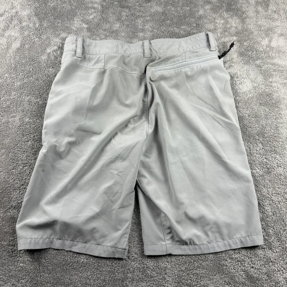 Under Armour Golf Fitted Shorts Heatgear Mens 30 Gray Low Rise‎